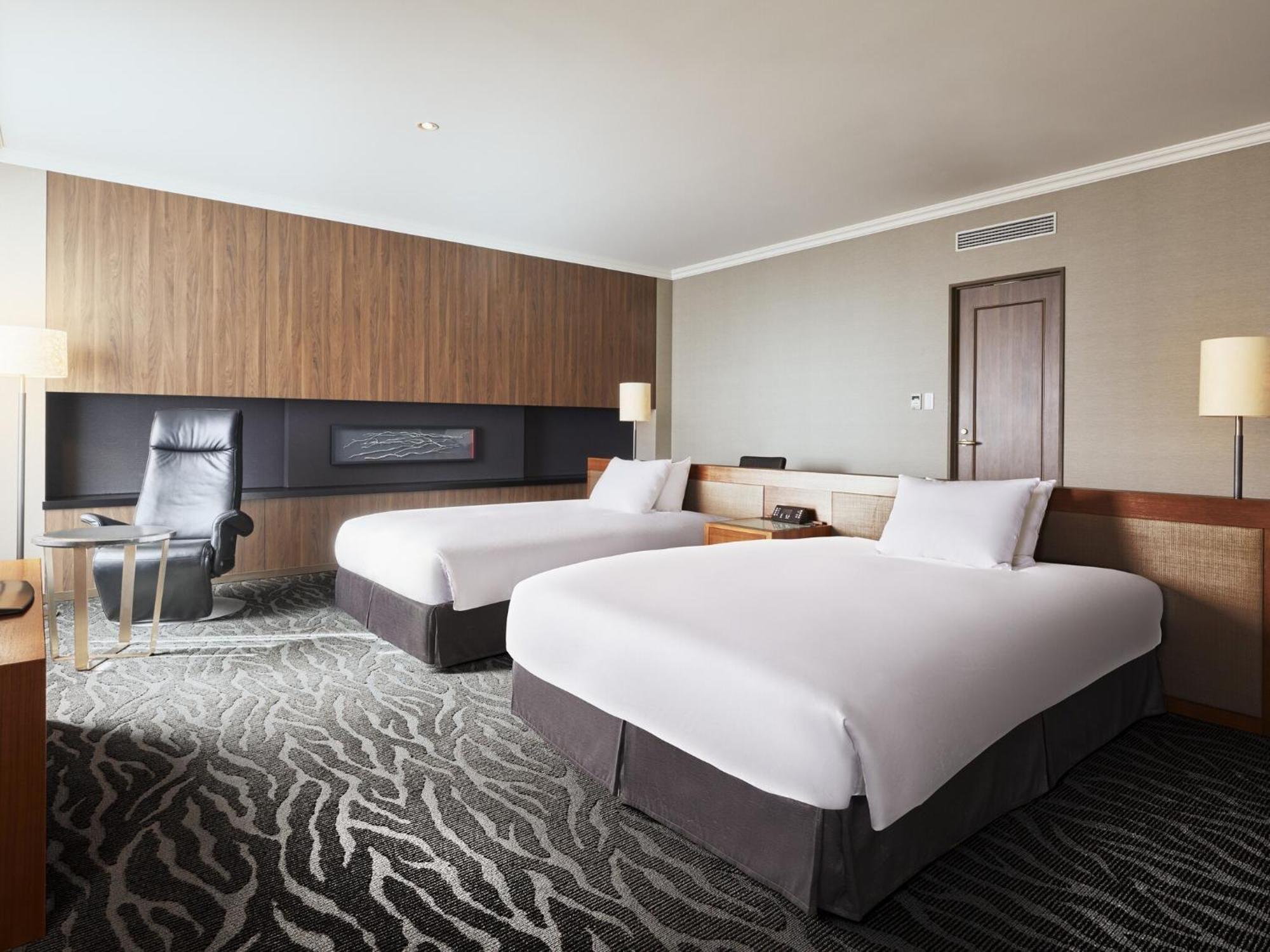 Ana Crowne Plaza Chitose By Ihg Hotel Exterior photo Deluxe Twin